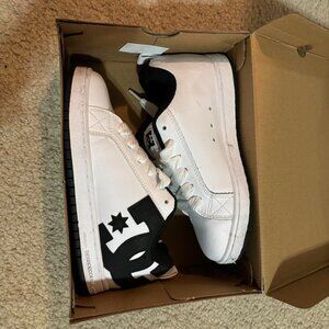 DC Shoes Women's White and Pink Trainers